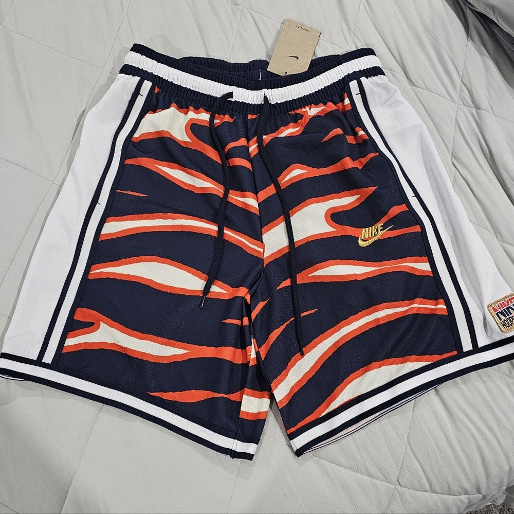 Nike Dri-FIT DNA+ Dream Team 8" Hoop Shorts